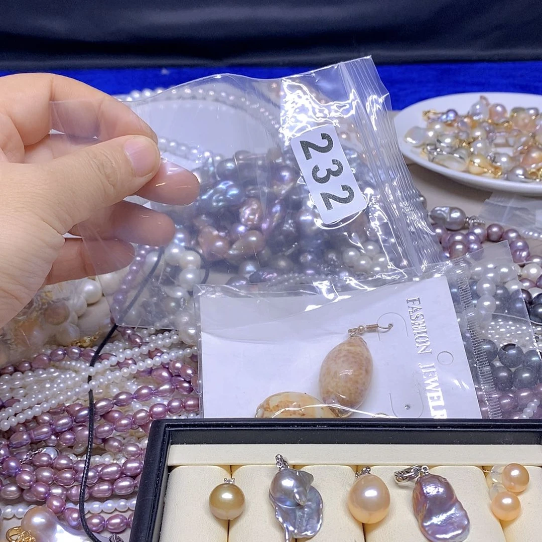 颈饰未镶嵌淡水珍珠