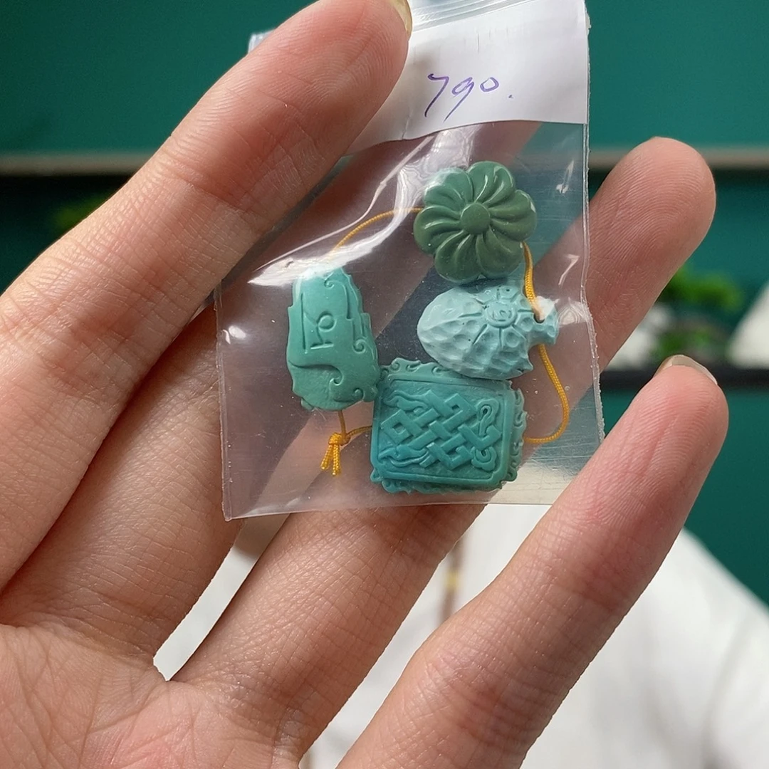 绿松石未镶嵌珠宝奇石