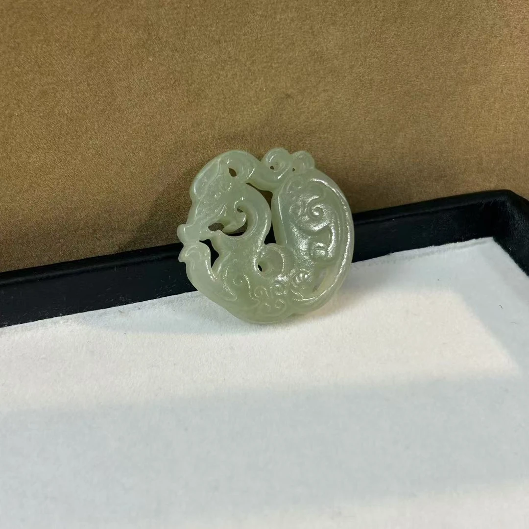 【睿泽鉴宝】和田玉仿古龙牌多样性发一 35*35*6 GS0559