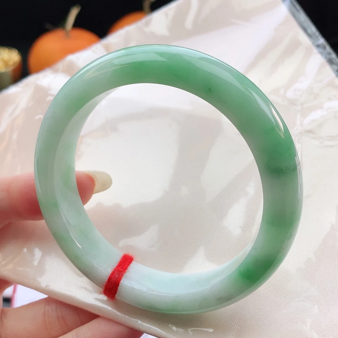 翡翠手镯未镶嵌58圈口080014