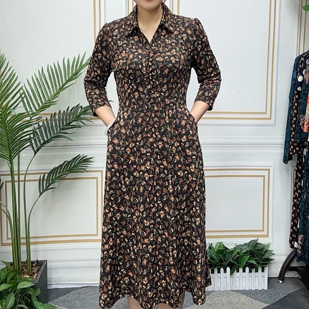 碎花连衣裙翻领春夏中老年妈妈装气质裙子印花显瘦洋气中长款遮肚