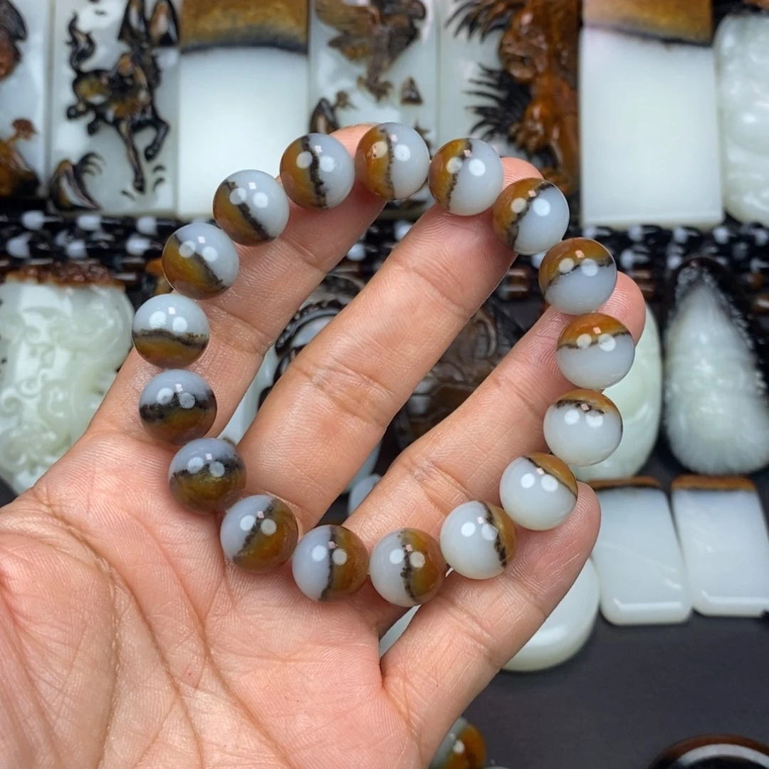 德***下和田玉未镶嵌手串