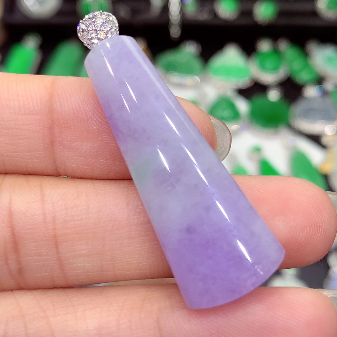 翡翠18K金镶嵌吊坠(赠链)