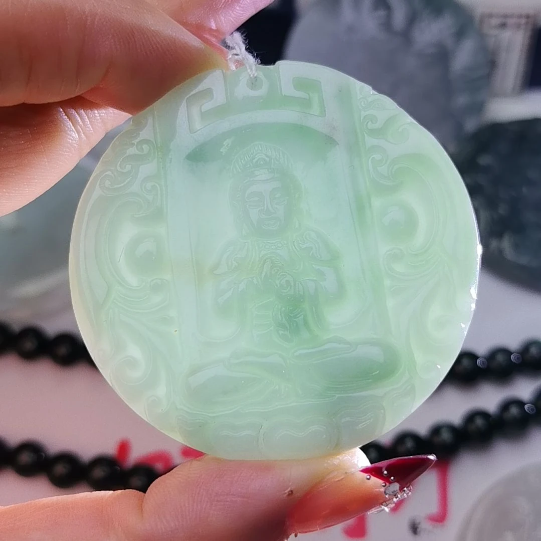 翡翠颈饰未镶嵌天然的A货翡翠多样性发货