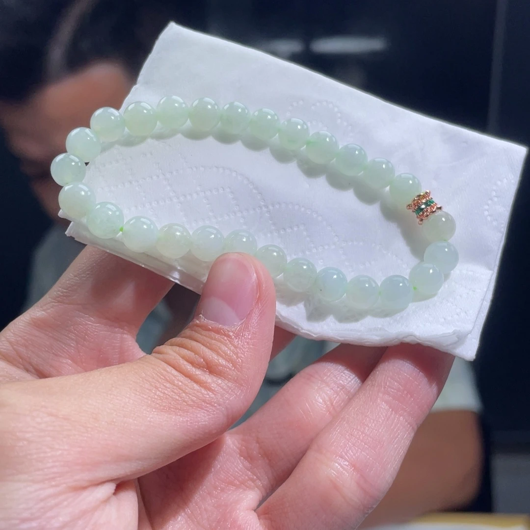 定制翡翠未镶嵌手串