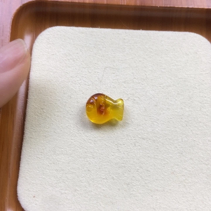 橄榄核吊坠小鱼12