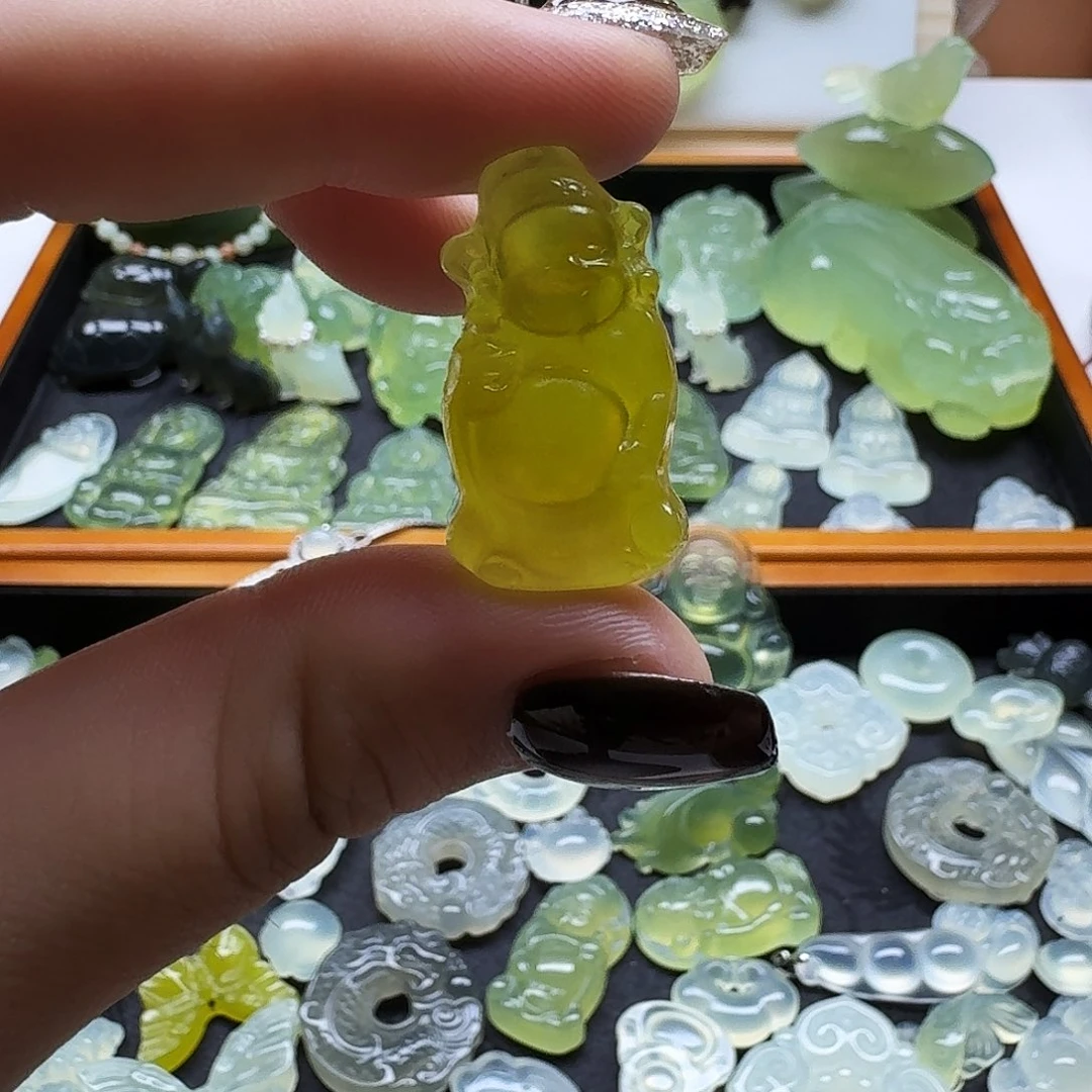 蛇纹石玉合金颈饰