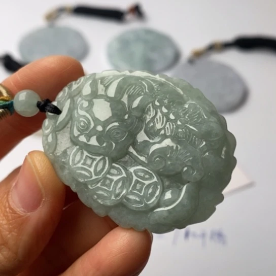 翡翠未镶嵌挂件翡翠