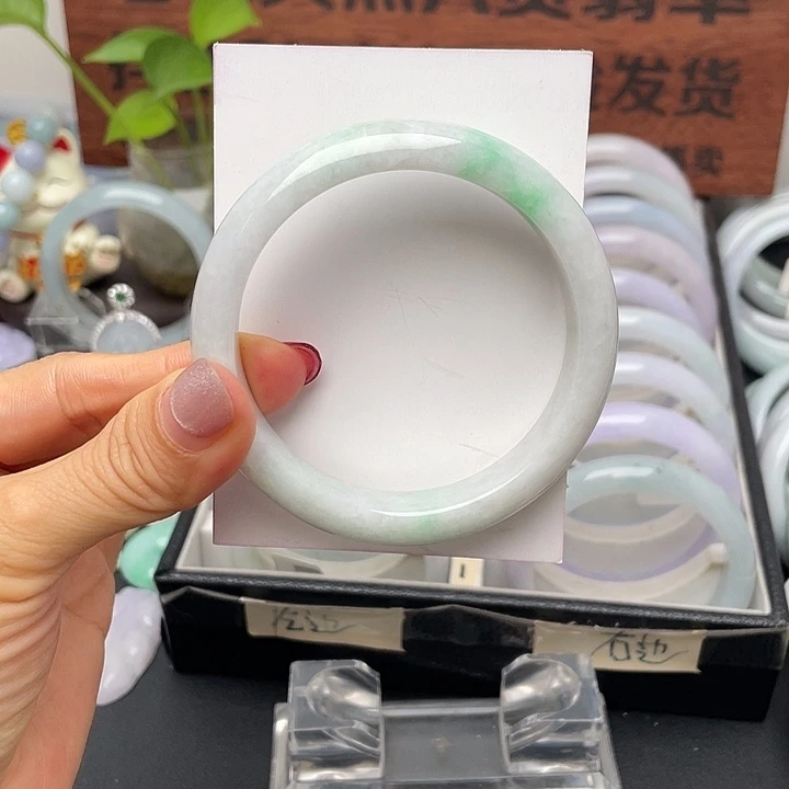 翡翠手镯未镶嵌57正圈