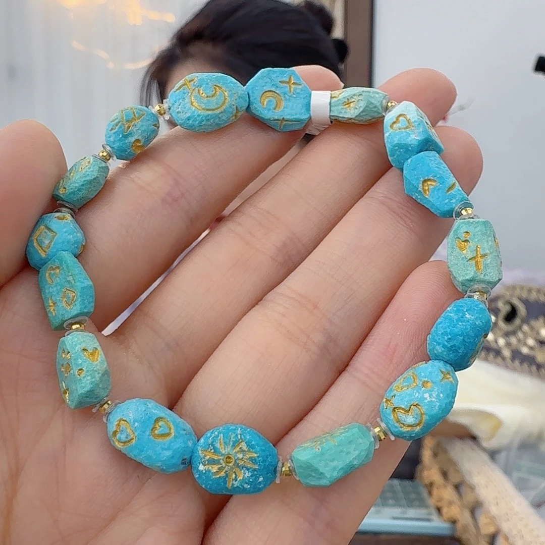 绿松石未镶嵌珠宝奇石