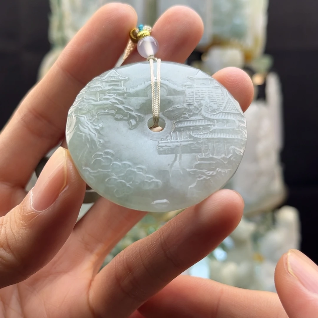 翡翠未镶嵌颈饰山水平安扣