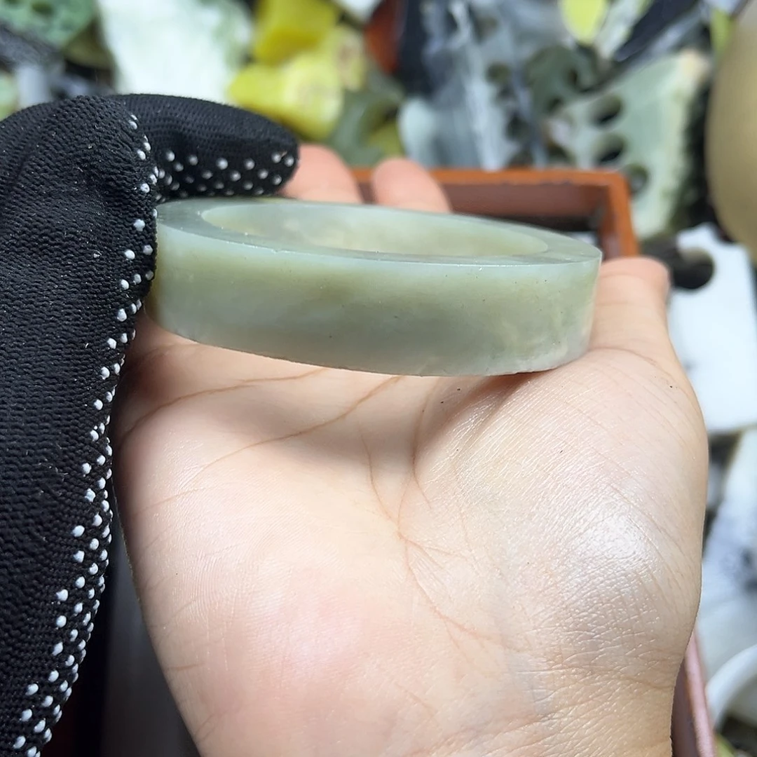 颈饰未镶嵌和田玉幽*