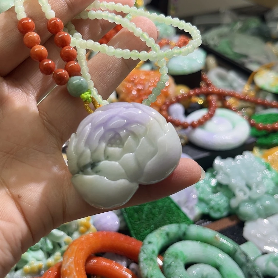 颈饰未镶嵌翡翠待编织