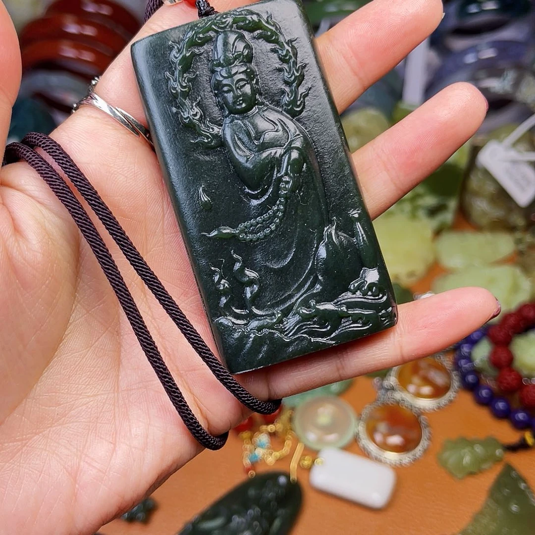 颈饰未镶嵌和田玉