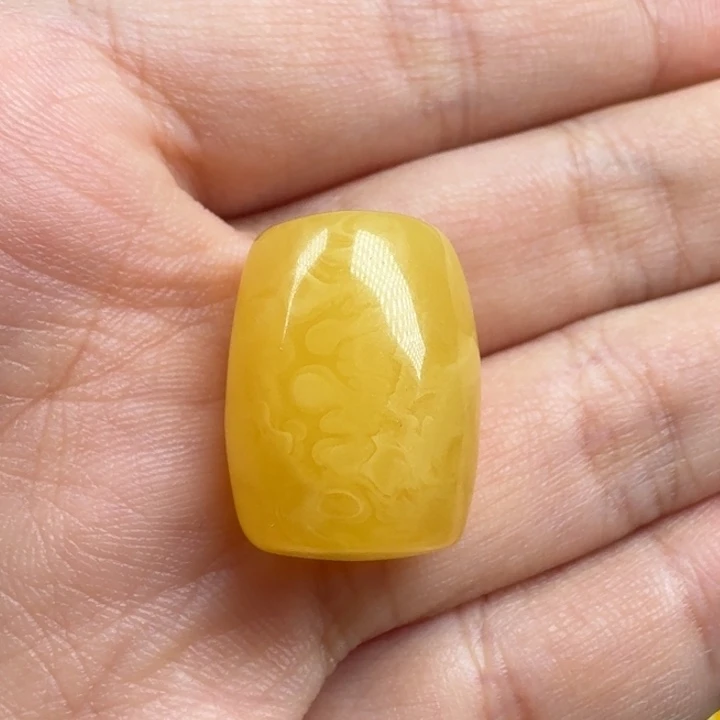 蜜蜡未镶嵌珠宝奇石