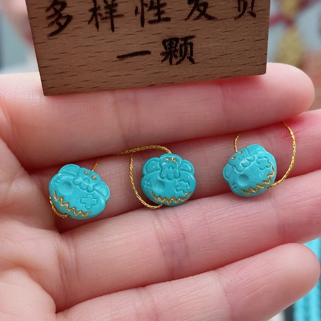 绿松石颈饰未镶嵌