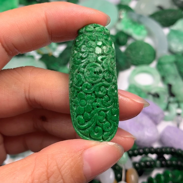 定制翡翠未镶嵌翡翠