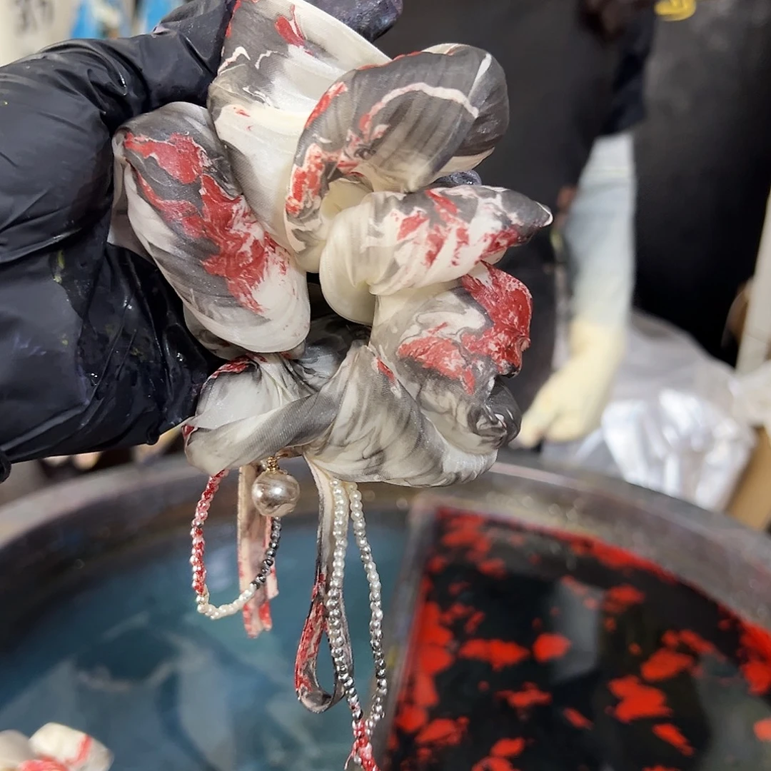 523泡芙发圈庭前墨梅