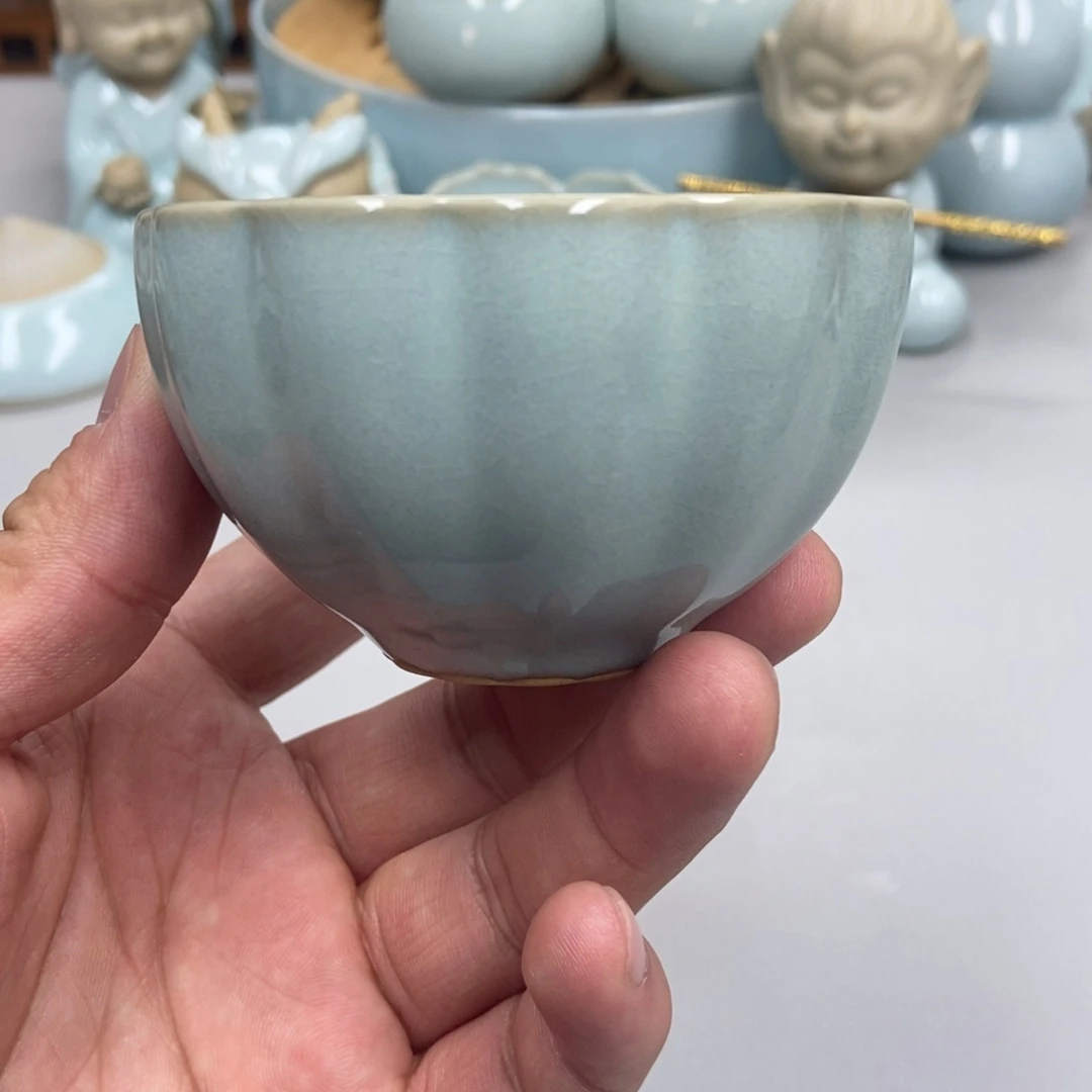 瓷娜天青色赵琳老师瑕菊瓣杯