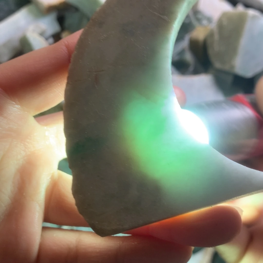 翡翠颈饰未镶嵌缅甸翡翠