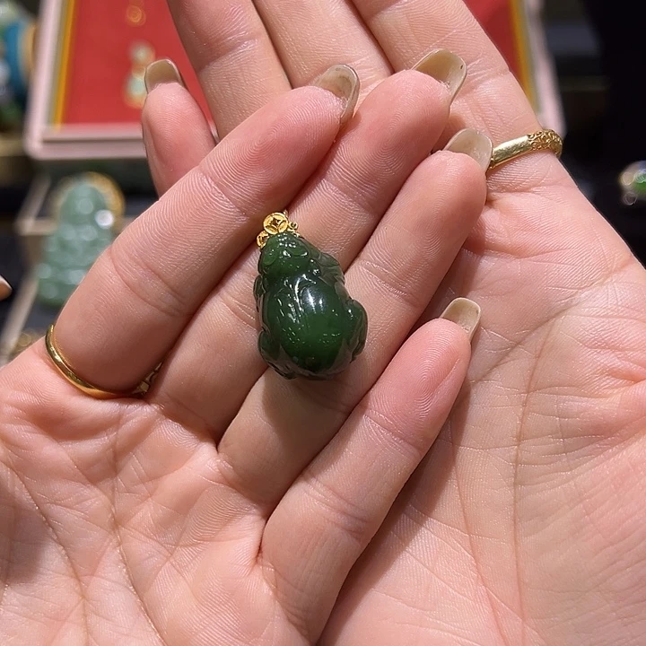 和田玉18K金镶嵌颈饰