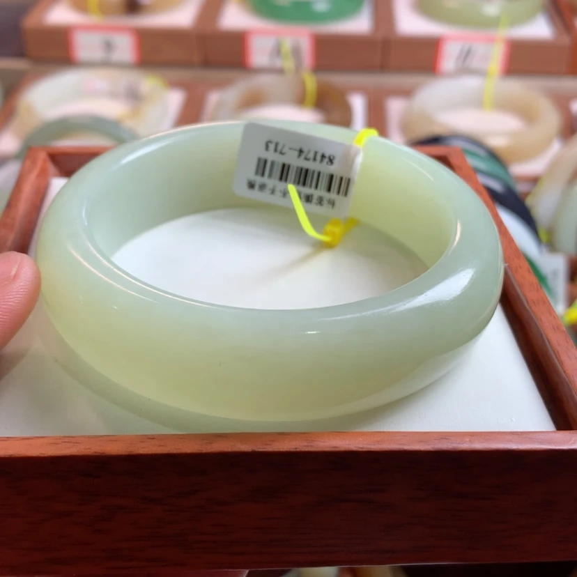 【闪购商品】和田玉手镯未镶嵌61.5