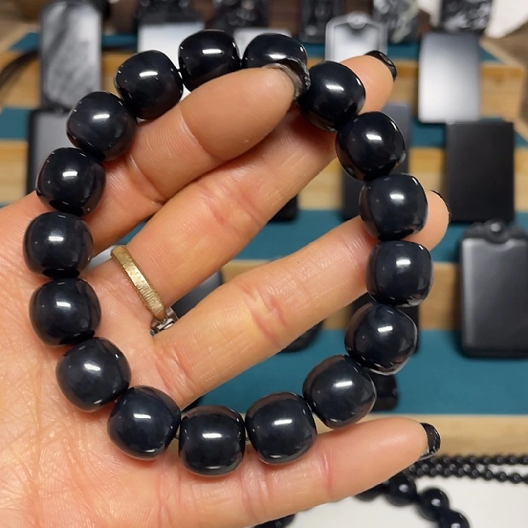 【闪购商品】和田玉（墨玉）手串未镶嵌福利版卡12.8克