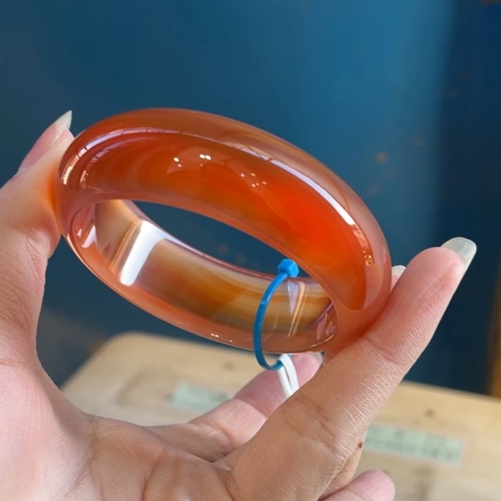 玛瑙/玉髓手镯未镶嵌早**月