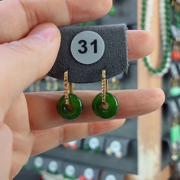 和田玉18K金镶嵌耳饰