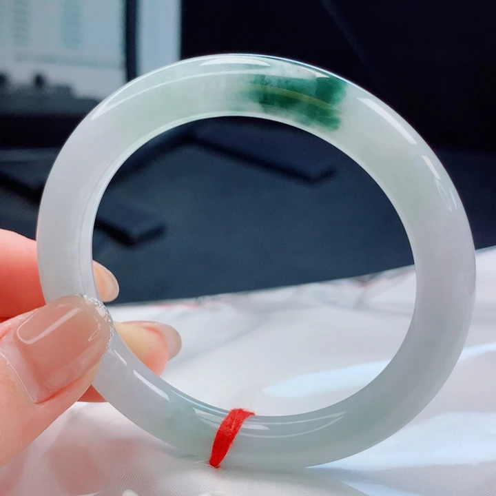 翡翠未镶嵌手镯（圆镯）53圈口