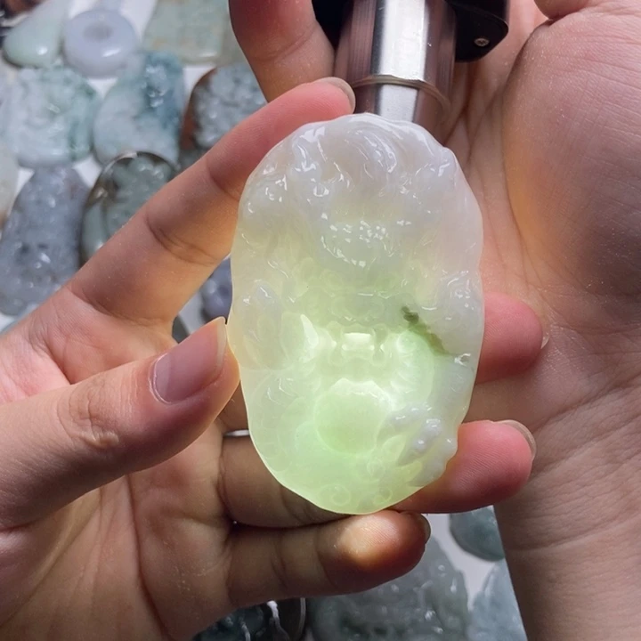 颈饰未镶嵌翡翠龙牌45