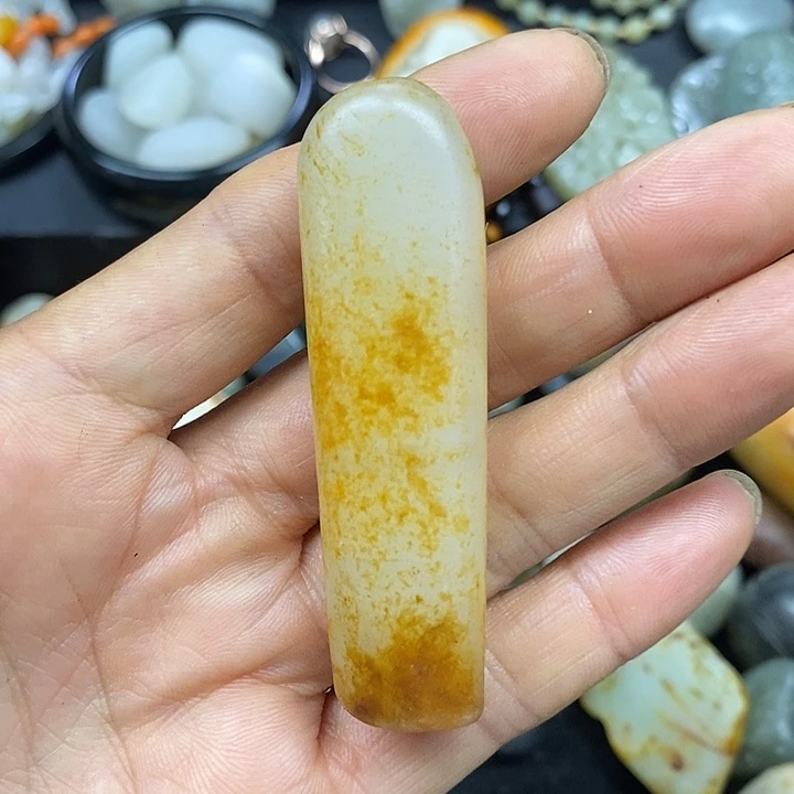 和田玉（糖玉）未镶嵌挂件