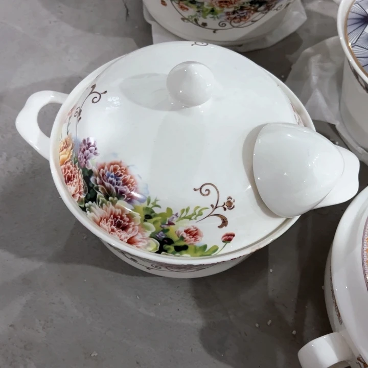 瓷看*界花香富贵汤煲1个