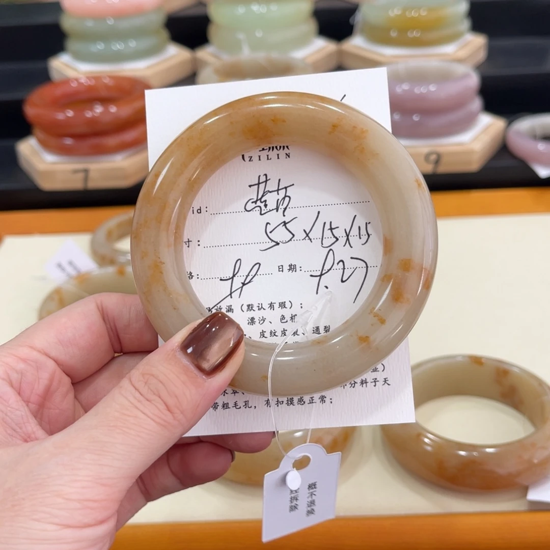 未镶嵌手镯石英质玉莲*
