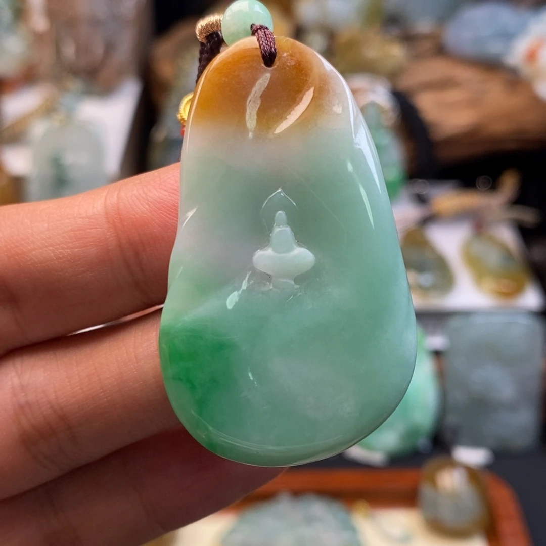 翡翠未镶嵌颈饰缅甸天然翡翠悟道