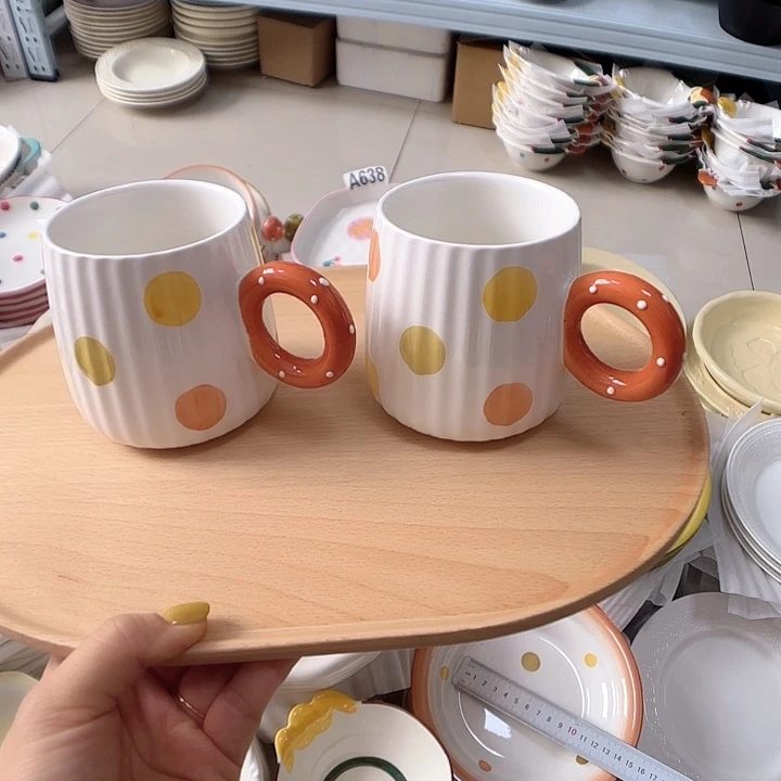 瓷片瑕疵特价陶瓷杯子