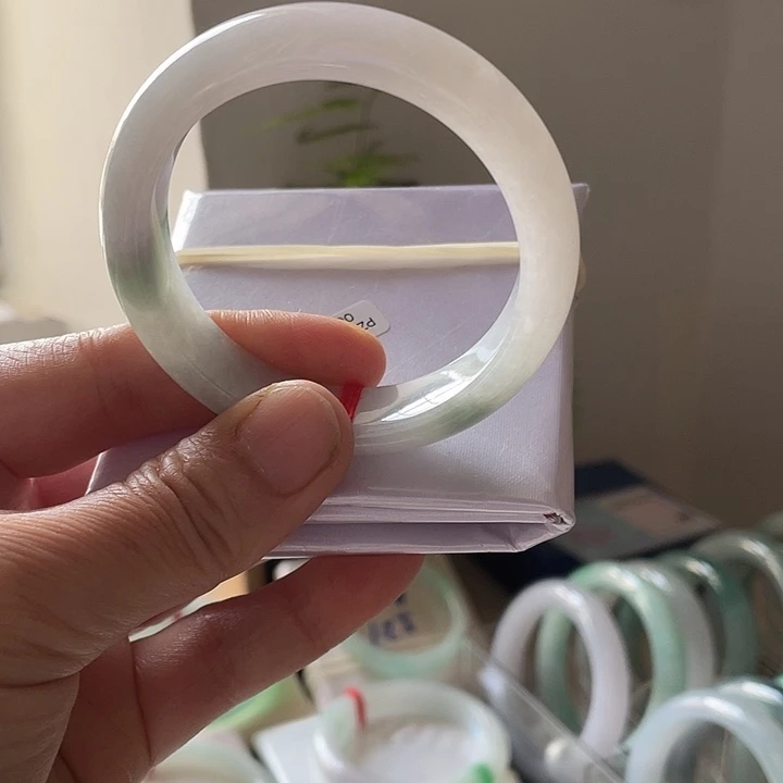 未镶嵌手镯翡翠成品