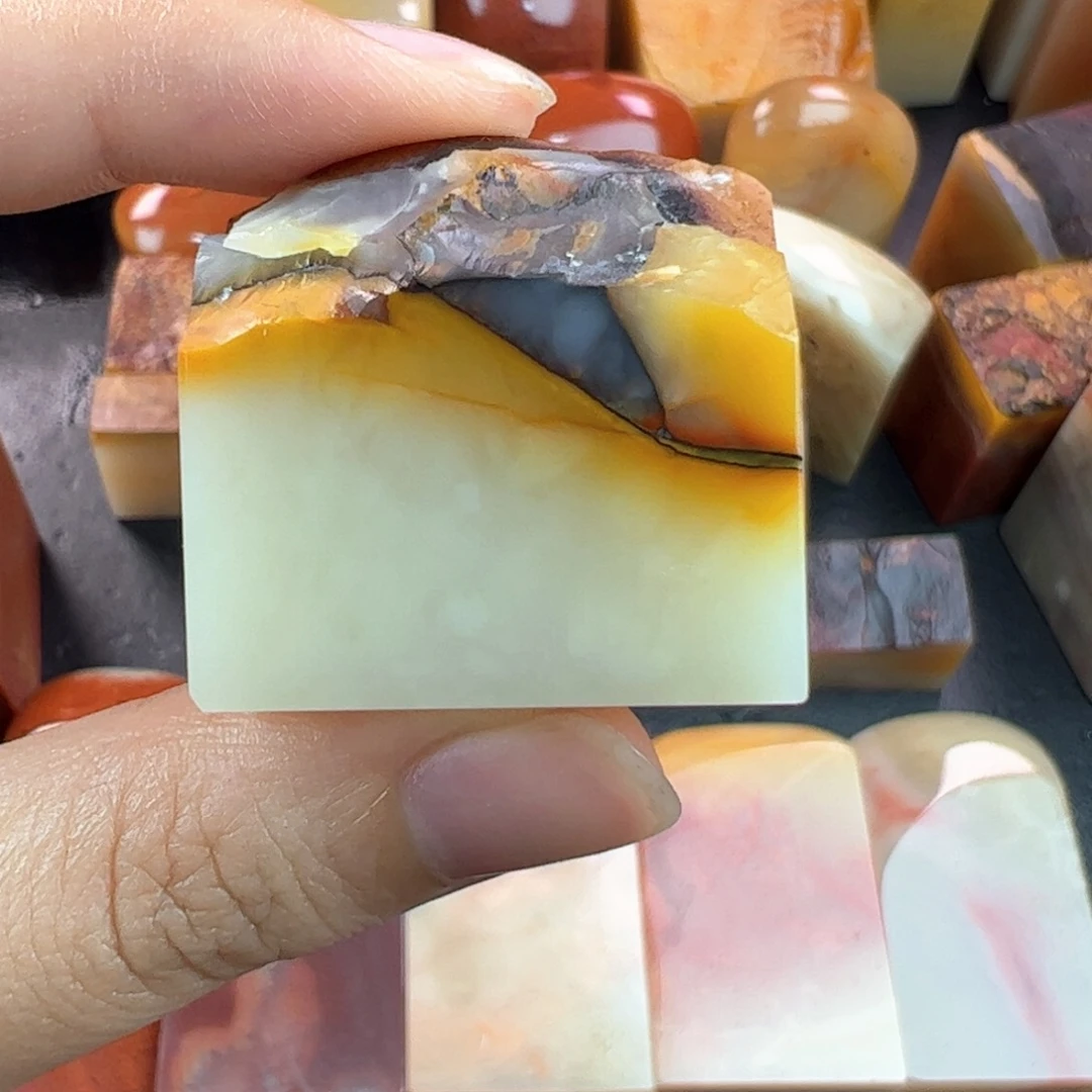 老挝石印石不***诶老挝石zz