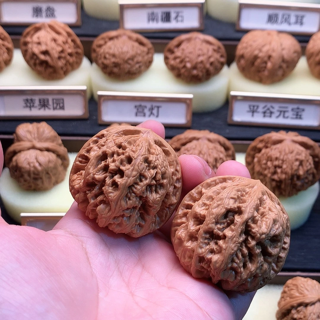 文玩核桃吊坠673号粗筋42