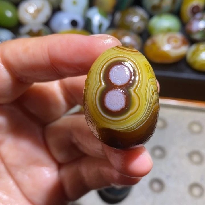 未镶嵌玛瑙/玉髓珠宝半成品100