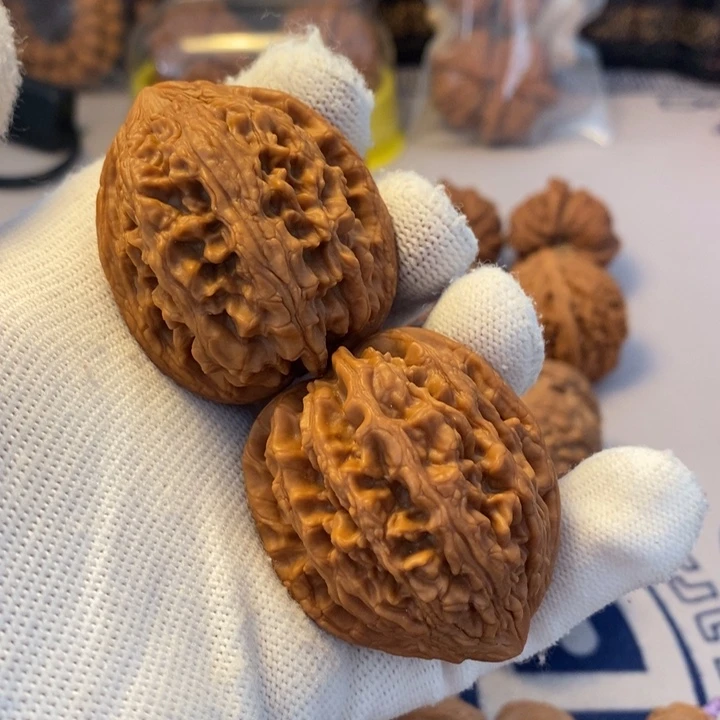 吊坠文玩核桃40.5大古石