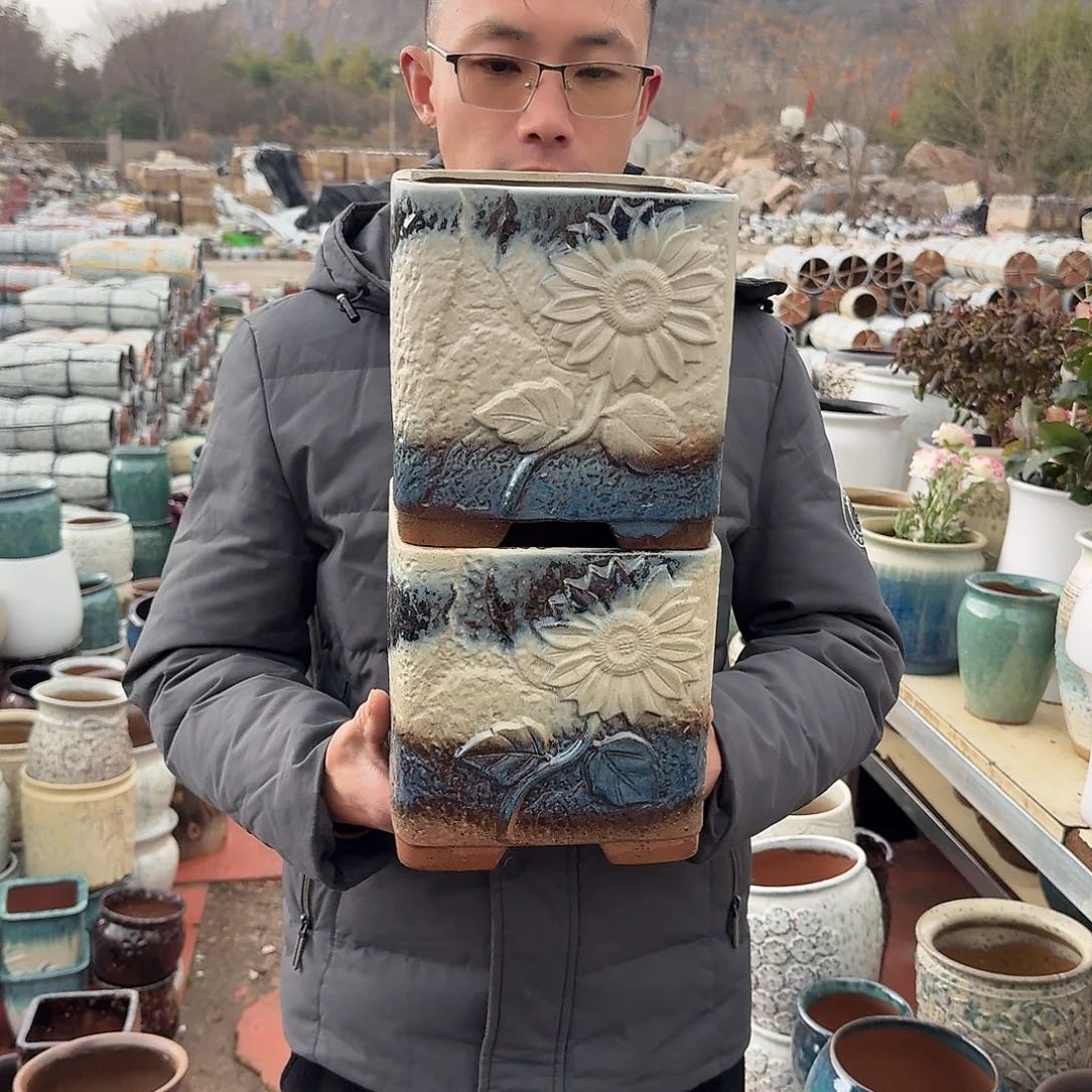紫砂花盆口19高19（两个方蓝方胡巴