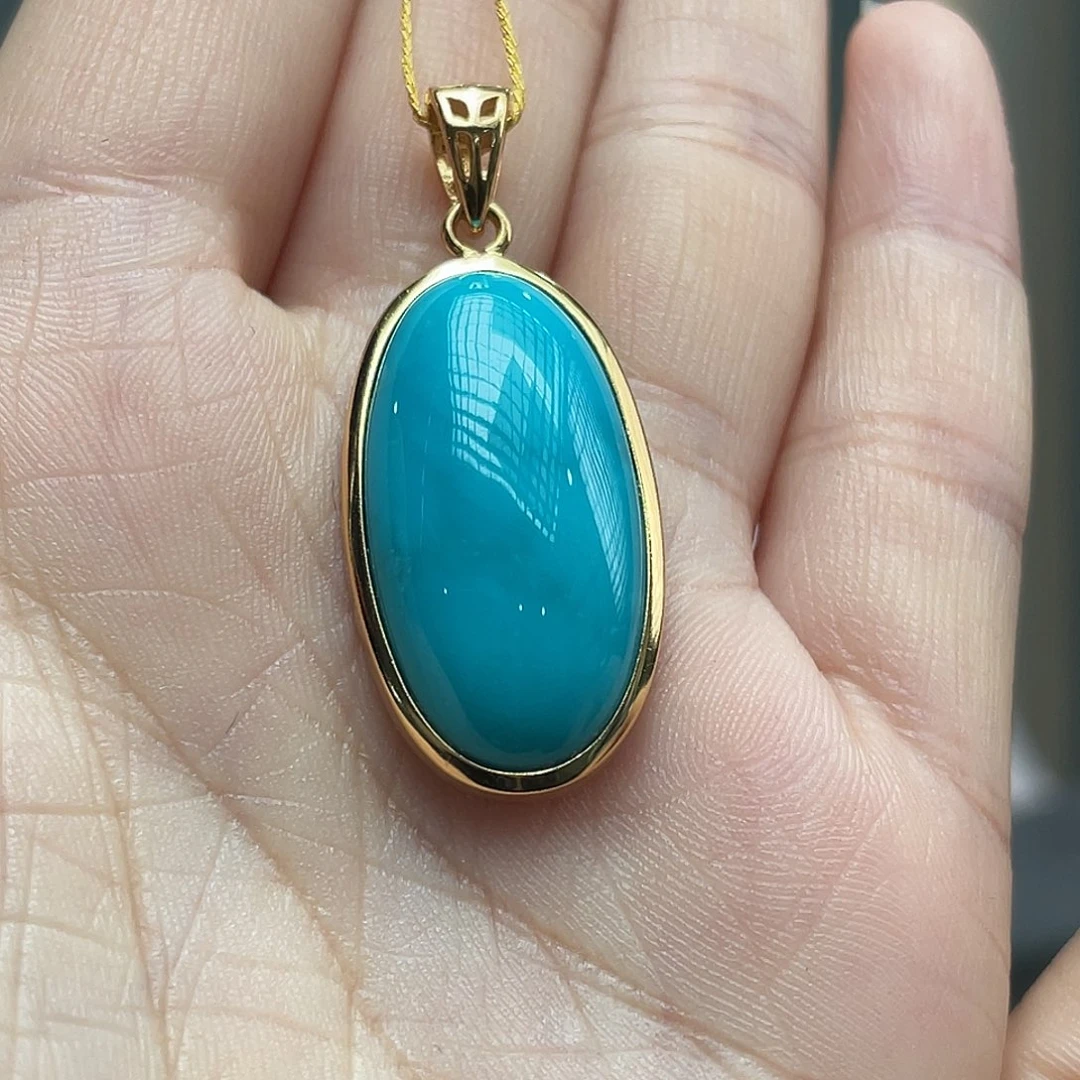 绿松石未镶嵌颈饰