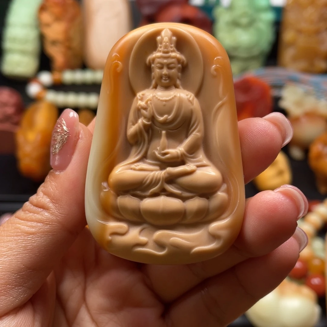 石英质玉（缅黄）未镶嵌颈饰