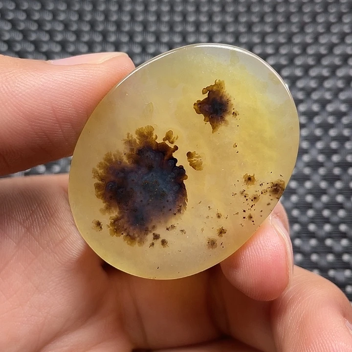 未镶嵌颈饰玛瑙/玉髓春***○