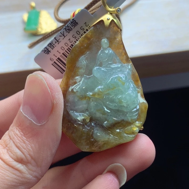 翡翠未镶嵌颈饰吊坠