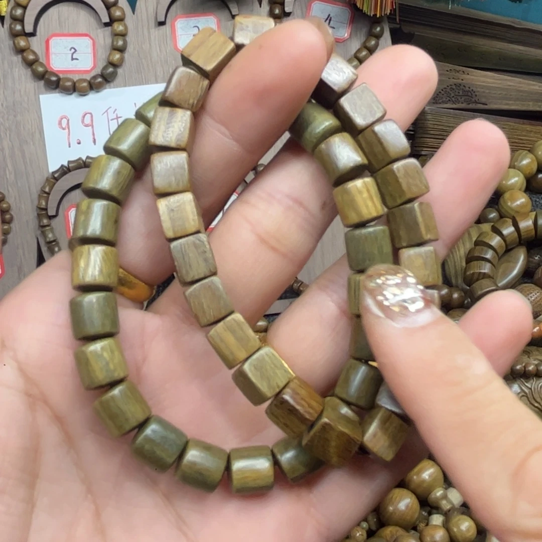维腊木（绿檀）无事牌