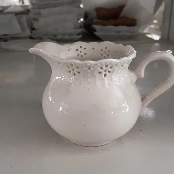 四****瓷奶油色老货分流杯