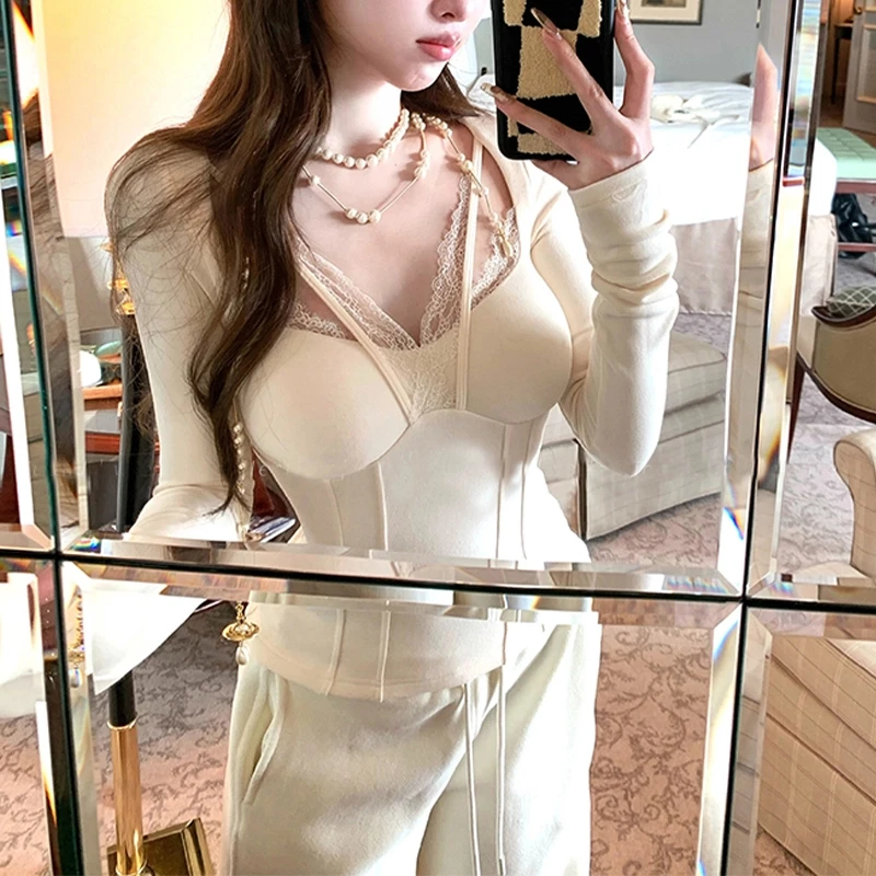 偏心尤物复古设计感小众外穿蕾丝打底衫女收腰显瘦内搭上衣