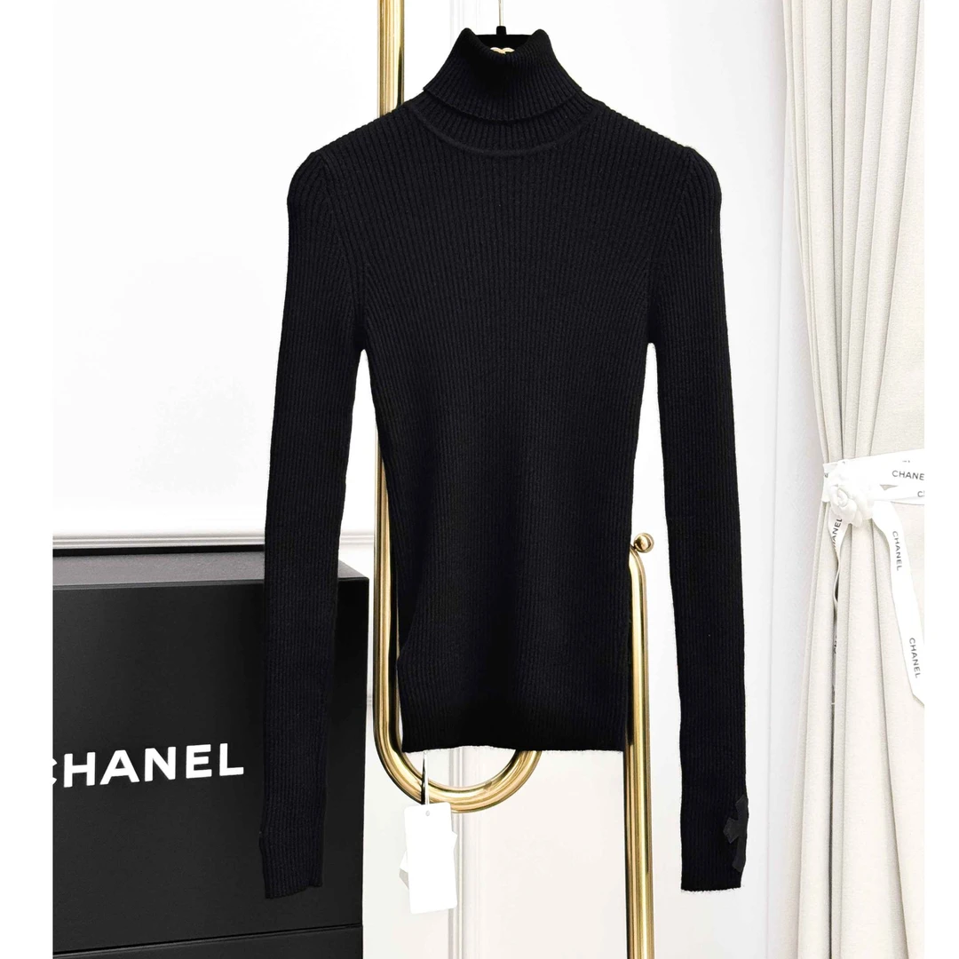 99新 Chrome Hearts/克罗心 M码黑色拼十字皮刺绣标小高领毛衣